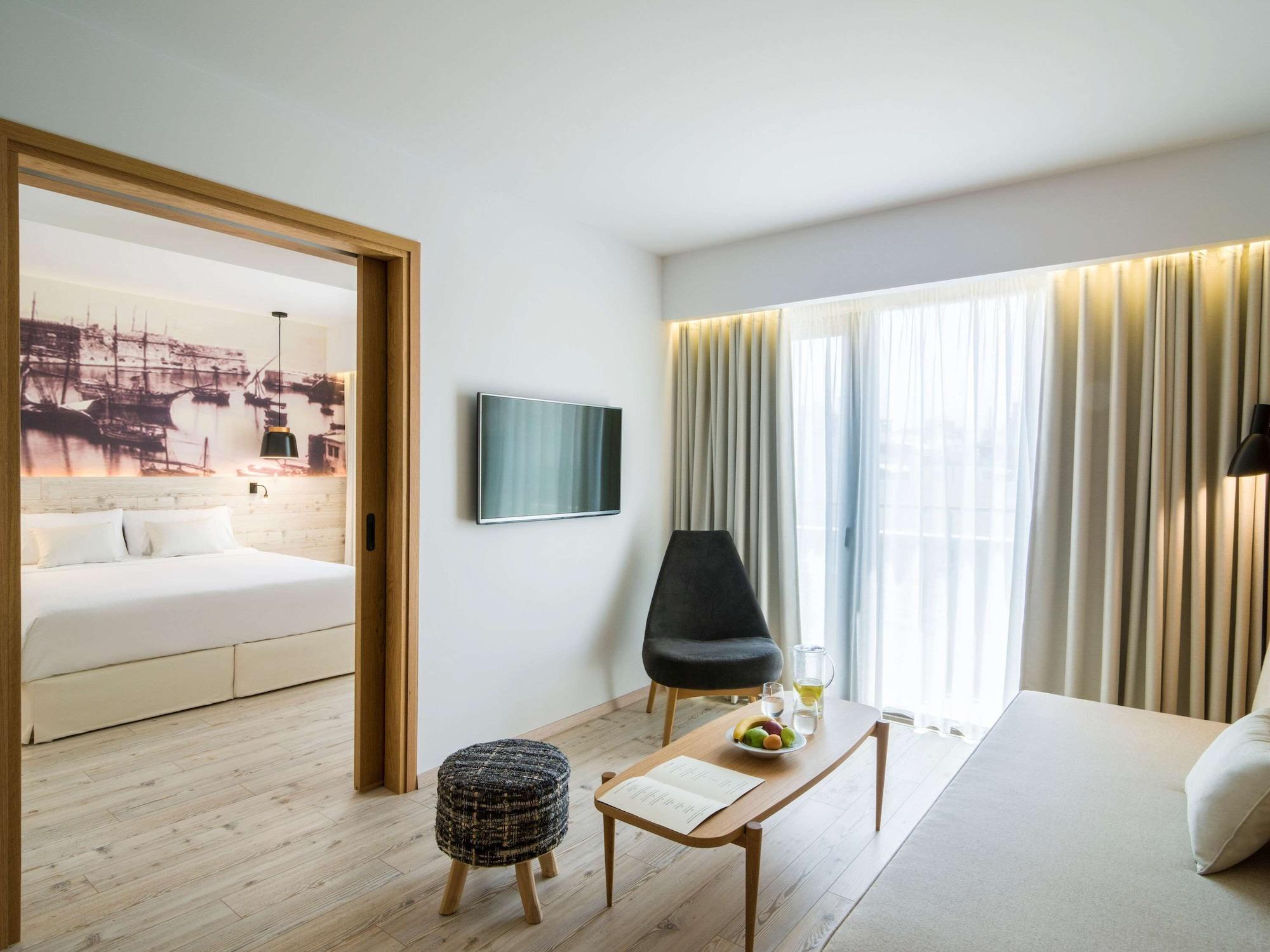 Ibis Styles Heraklion Central Buitenkant foto