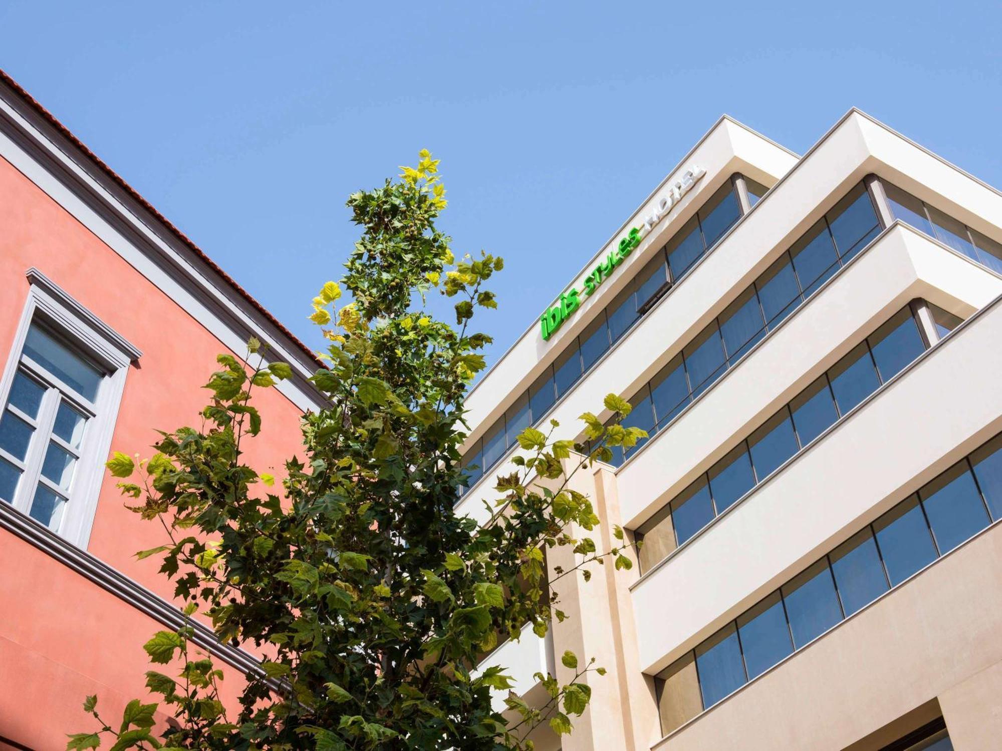 Ibis Styles Heraklion Central Buitenkant foto